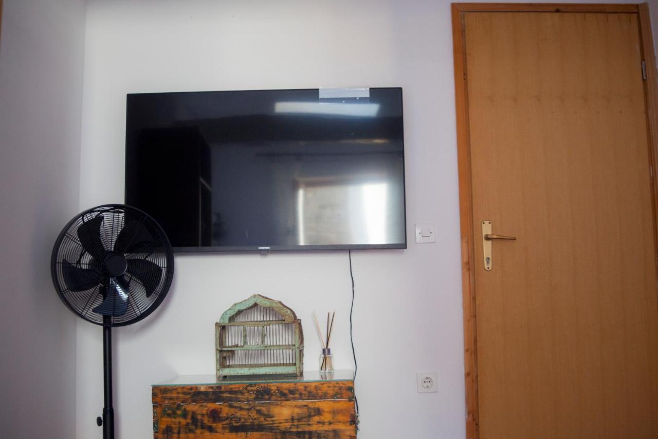 Amarilis Rooms Ґрожнян Екстер'єр фото