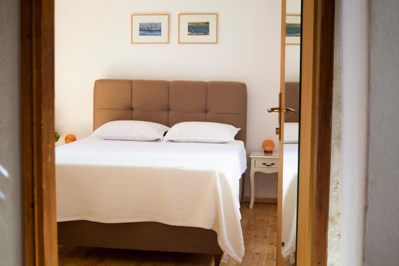 Amarilis Rooms Ґрожнян Екстер'єр фото